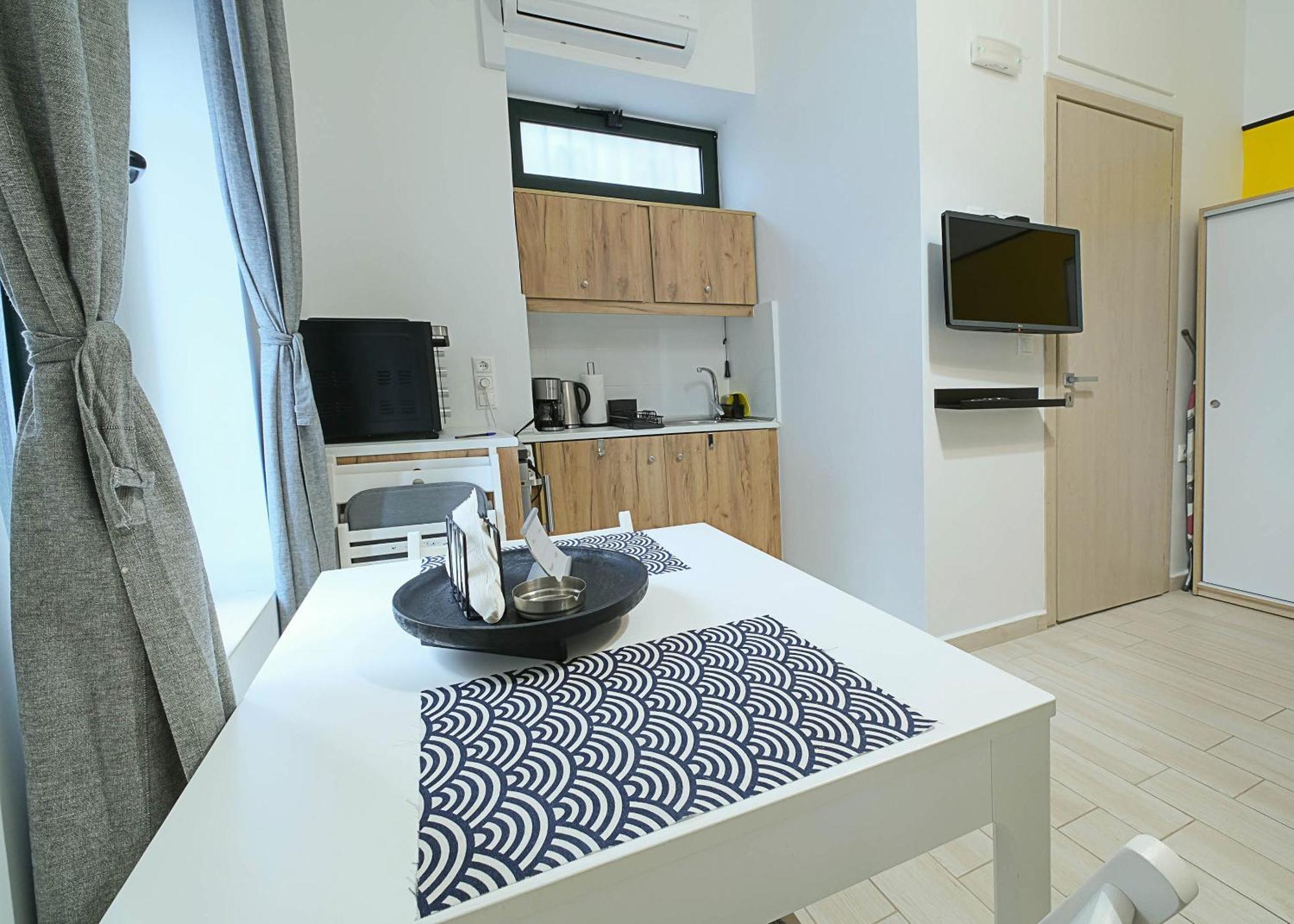 Irene Apartment & Irene Studio - City Center Heraklion  Exterior photo